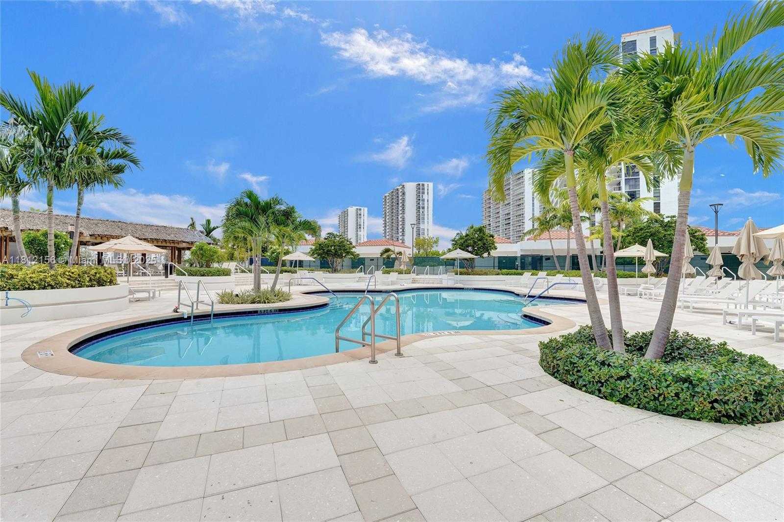 Small Image of 20281 EAST COUNTRY CLUB DR #811, Aventura Number 82
