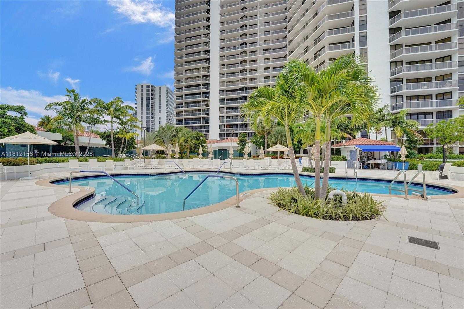Small Image of 20281 EAST COUNTRY CLUB DR #811, Aventura Number 84