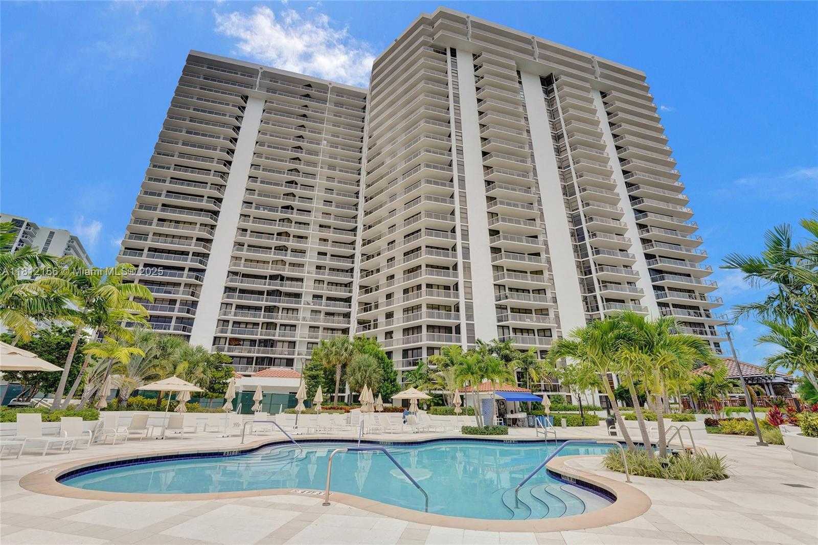 Small Image of 20281 EAST COUNTRY CLUB DR #811, Aventura Number 85
