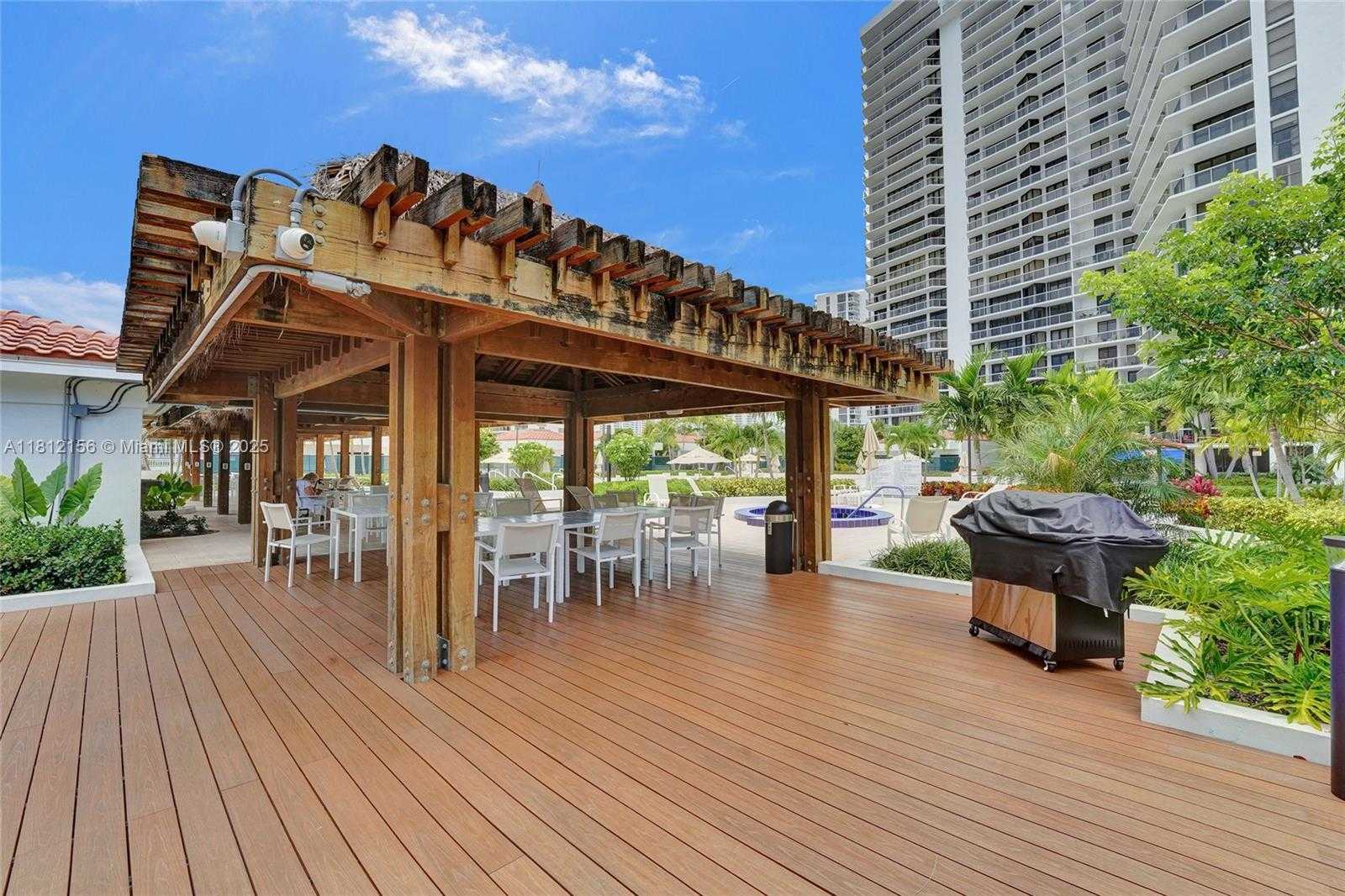 Small Image of 20281 EAST COUNTRY CLUB DR #811, Aventura Number 88