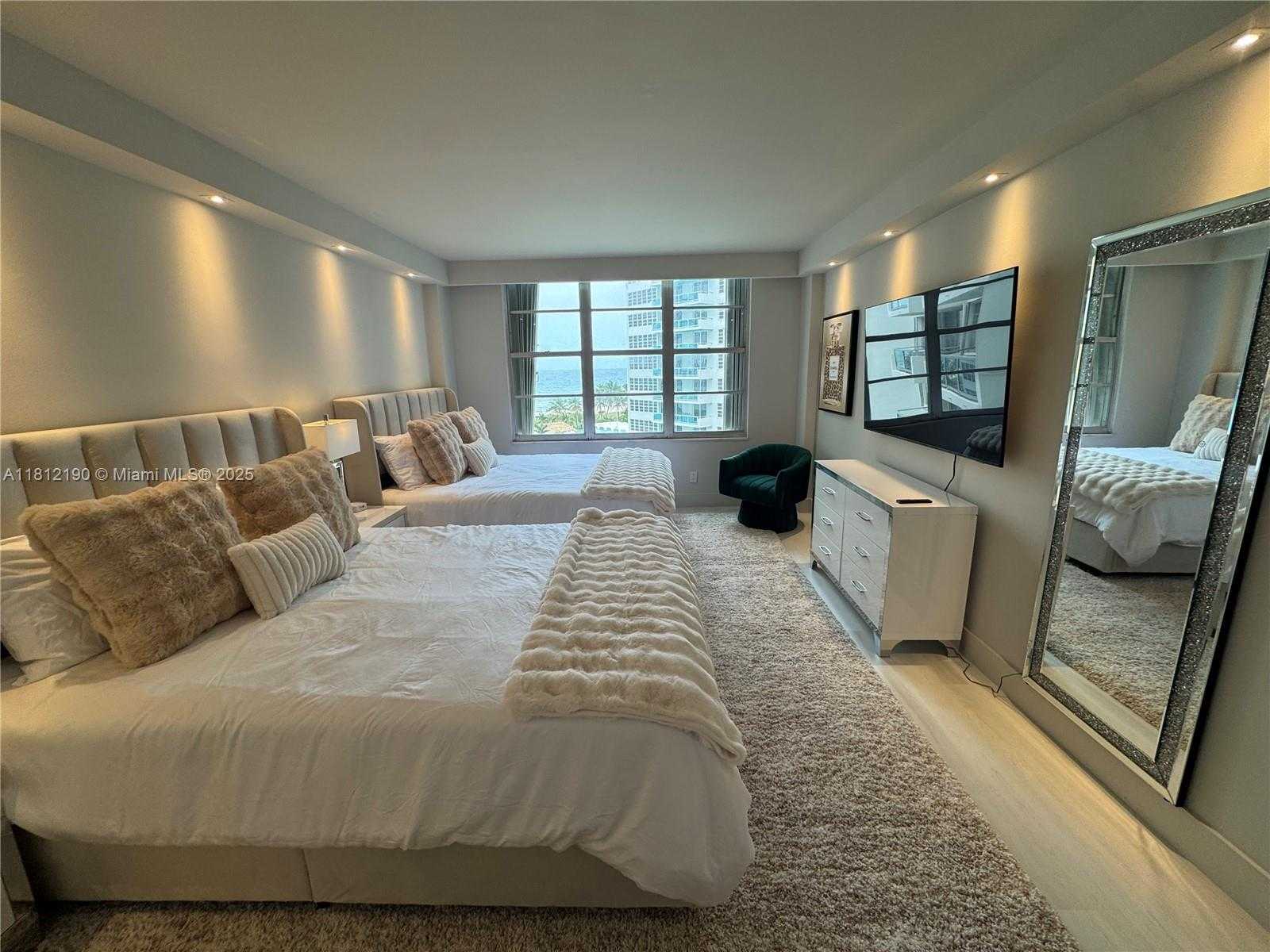 Small Image of 5151 COLLINS AVE #726, Miami Beach Number 13