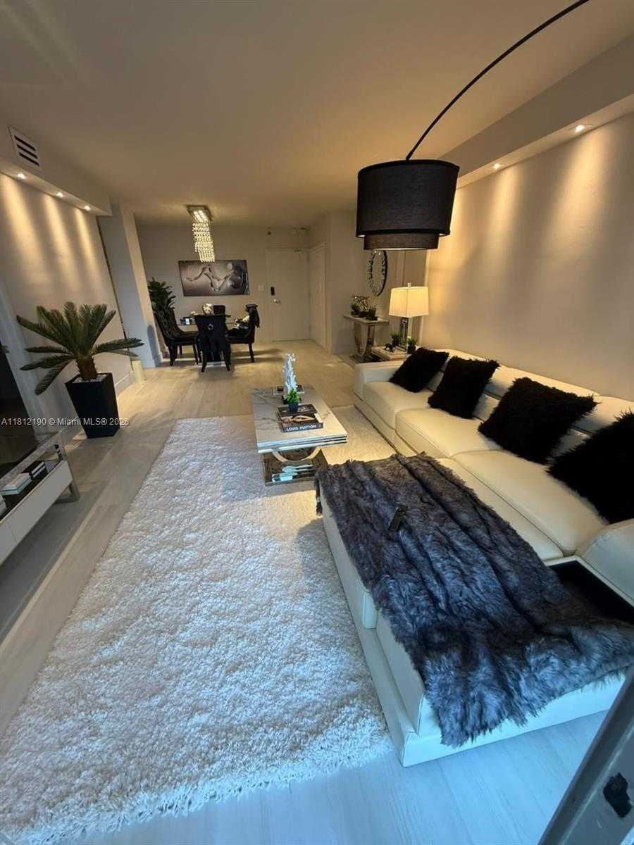 Small Image of 5151 COLLINS AVE #726, Miami Beach Number 4