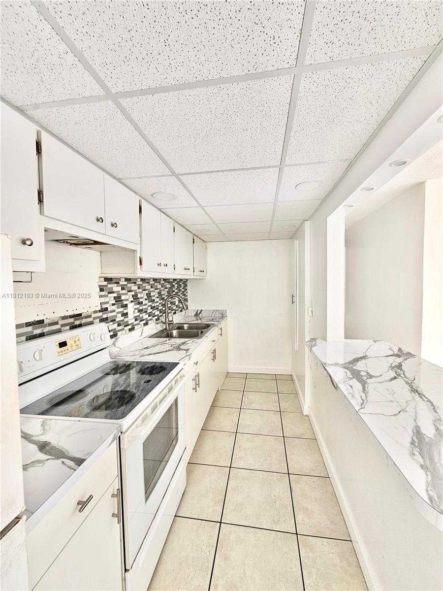 Small Image of 4250 NORTH WEST 79TH AVE #1C, Doral Number 9