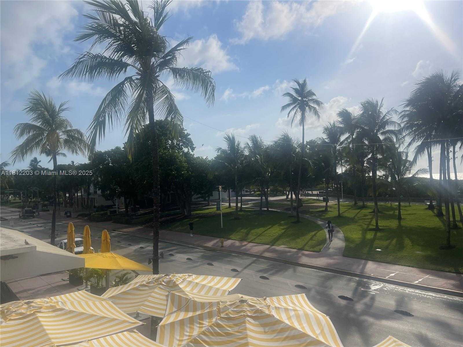 Small Image of 918 OCEAN DR #208, Miami Beach Number 15