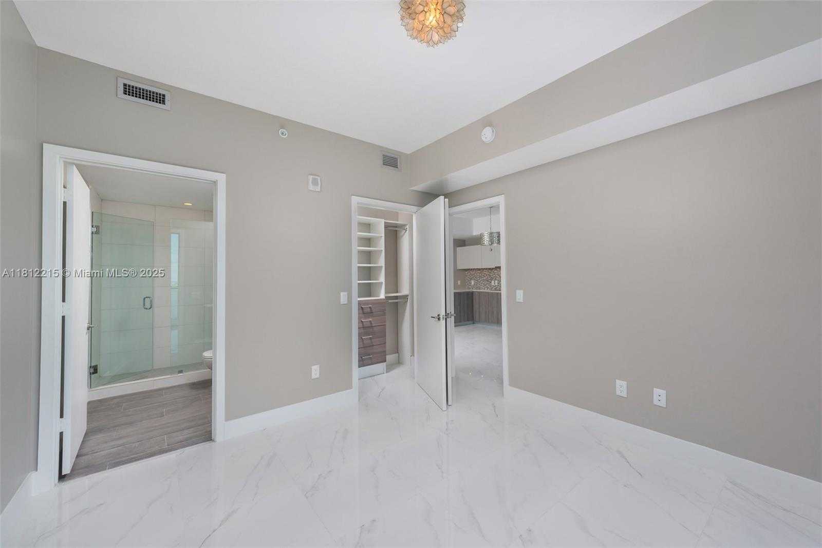 Small Image of 2900 NORTH EAST 7TH AVE #3903, Miami Number 12