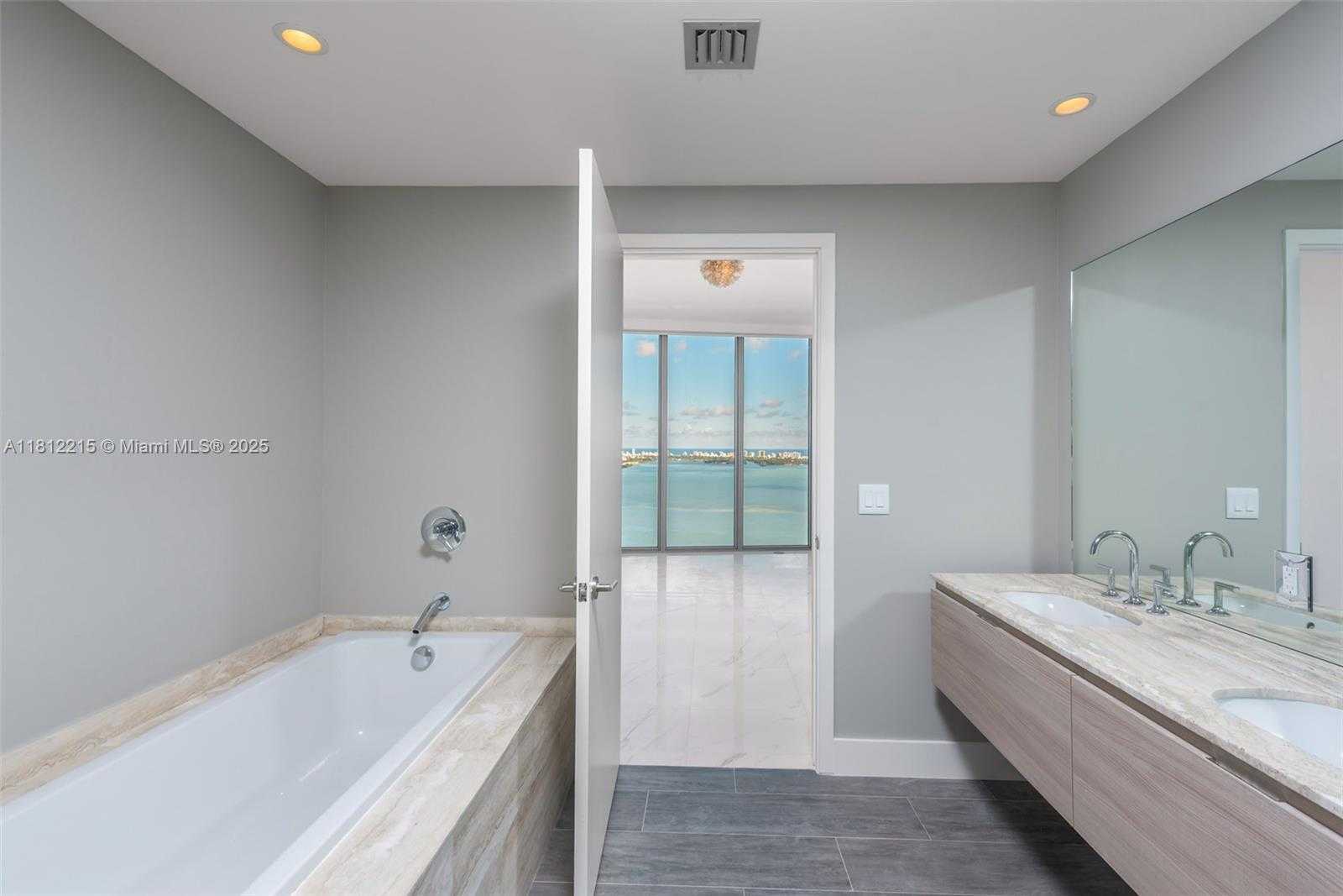 Small Image of 2900 NORTH EAST 7TH AVE #3903, Miami Number 15