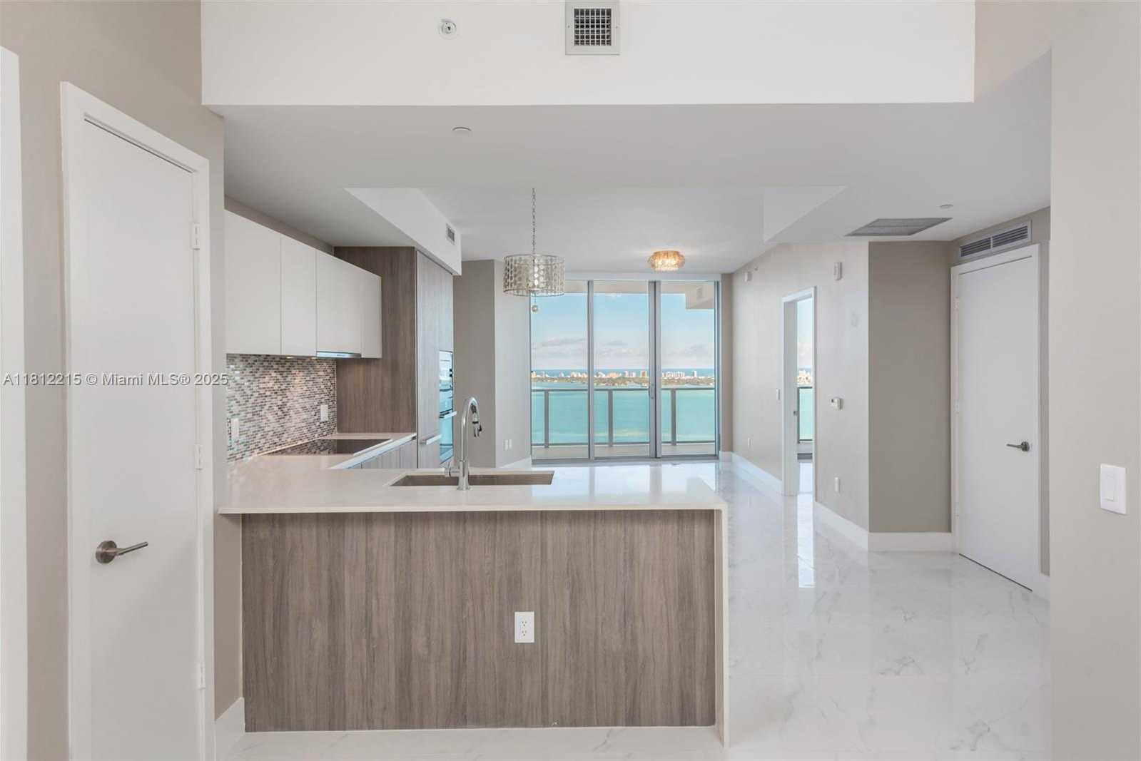Small Image of 2900 NORTH EAST 7TH AVE #3903, Miami Number 7