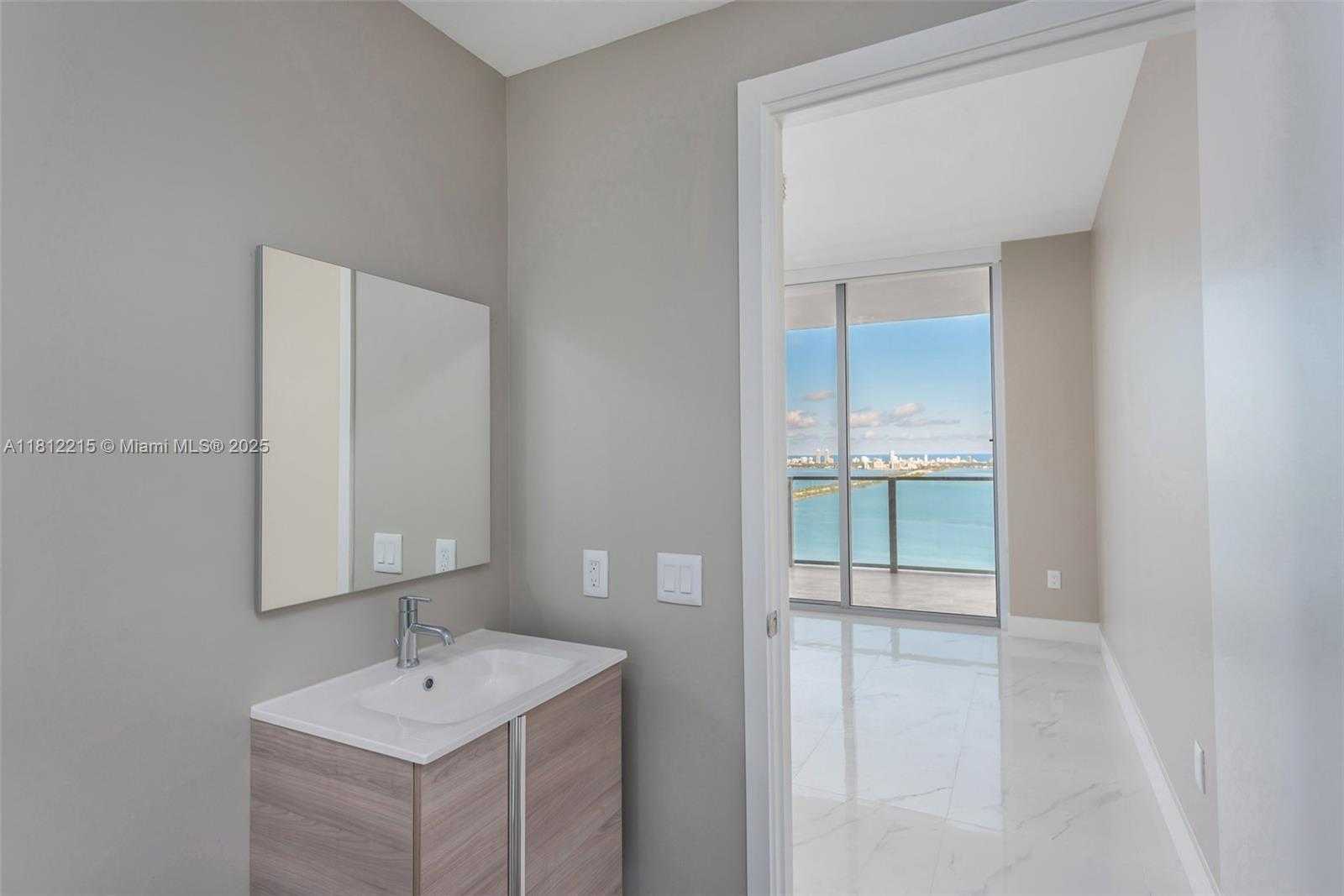 Small Image of 2900 NORTH EAST 7TH AVE #3903, Miami Number 9