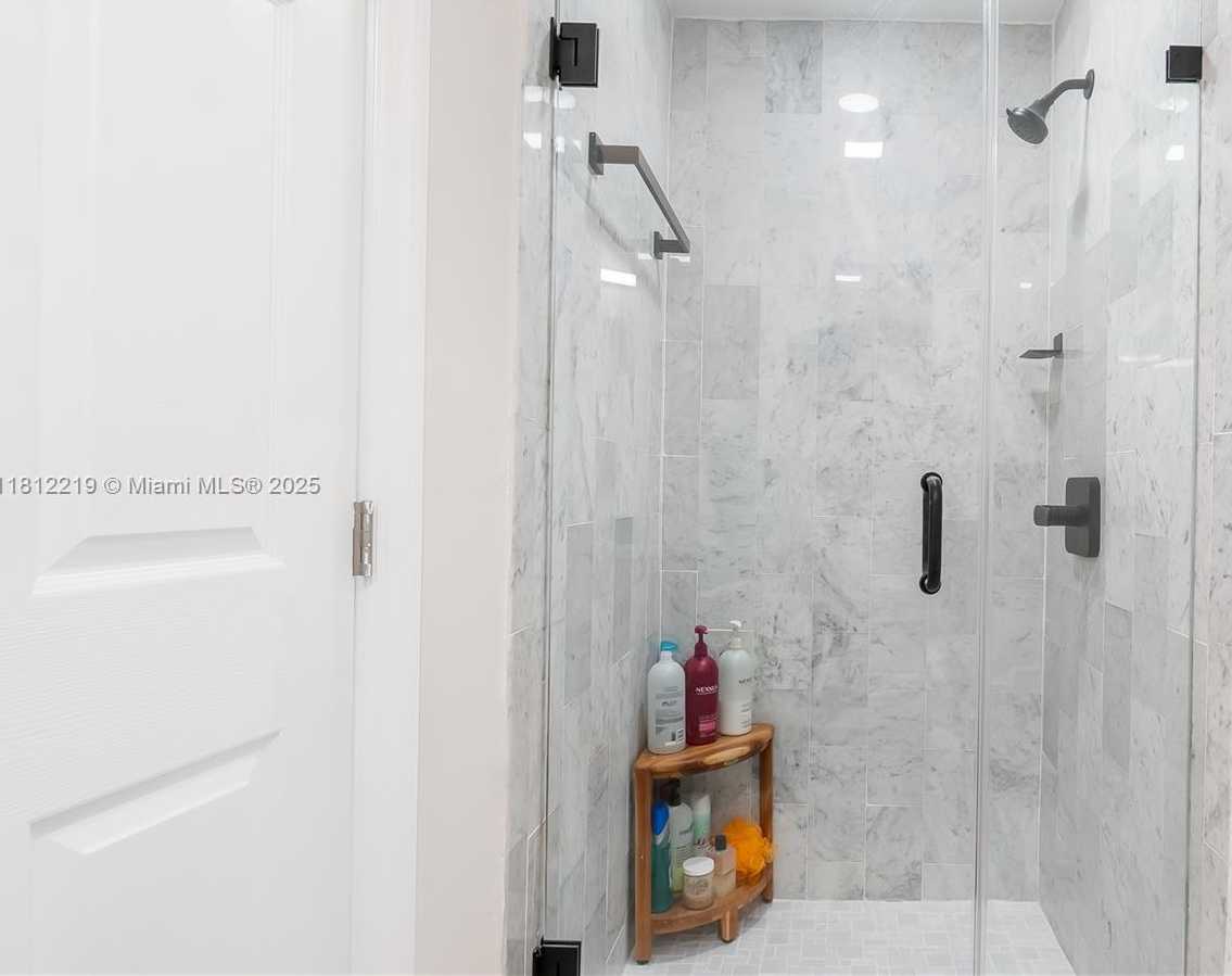 Small Image of 10011 SOUTH WEST 77TH CT, Miami Number 23
