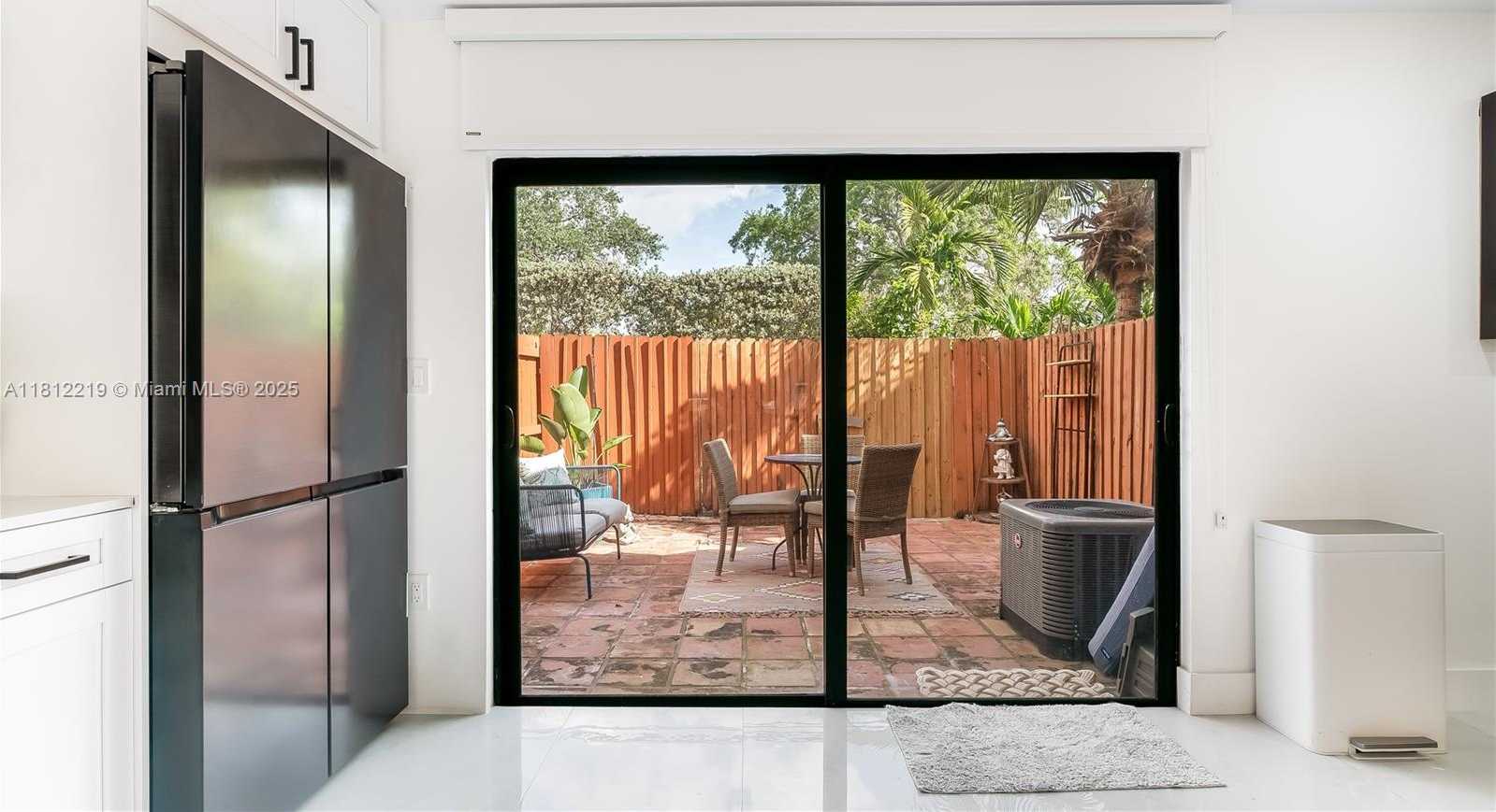 Small Image of 10011 SOUTH WEST 77TH CT, Miami Number 29