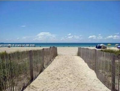 Small Image of 345 OCEAN DR #403, Miami Beach Number 2