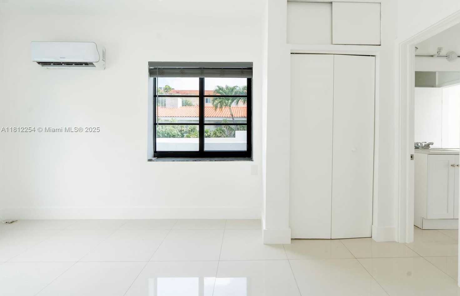 Small Image of 7620 Abbott Ave, Miami Beach, FL 33141, USA Number 7