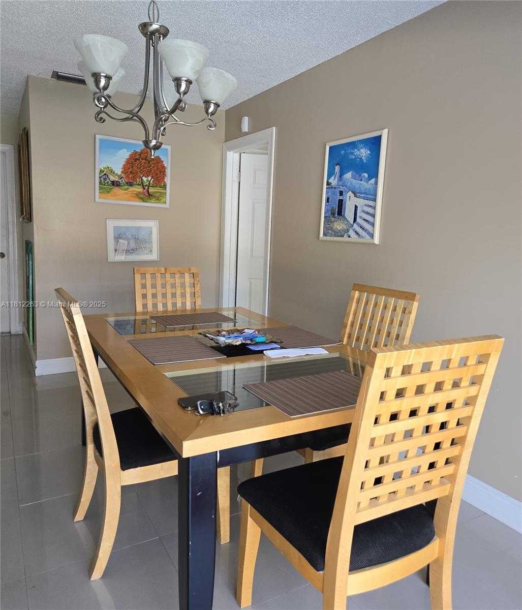 Small Image of 10625 SOUTH WEST 127TH PL, Miami Number 15