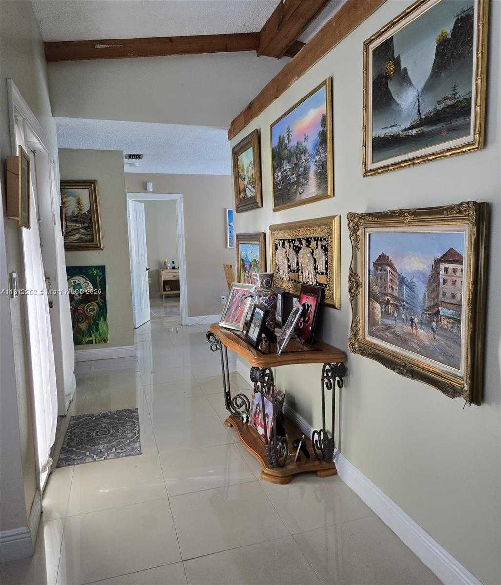 Small Image of 10625 SOUTH WEST 127TH PL, Miami Number 16