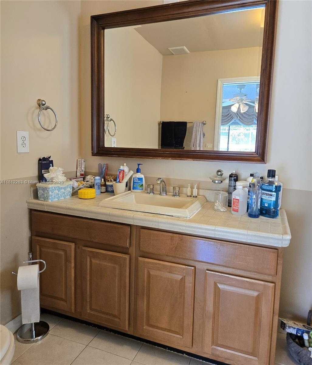 Small Image of 10625 SOUTH WEST 127TH PL, Miami Number 20
