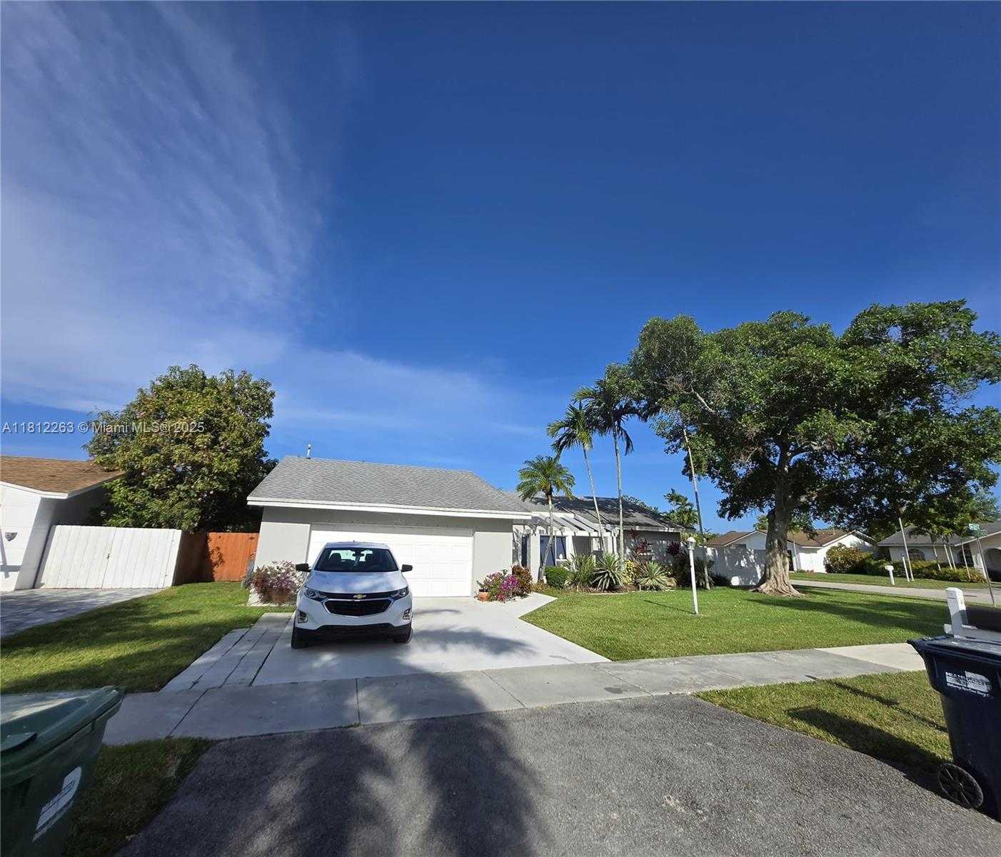 Small Image of 10625 SOUTH WEST 127TH PL, Miami Number 33