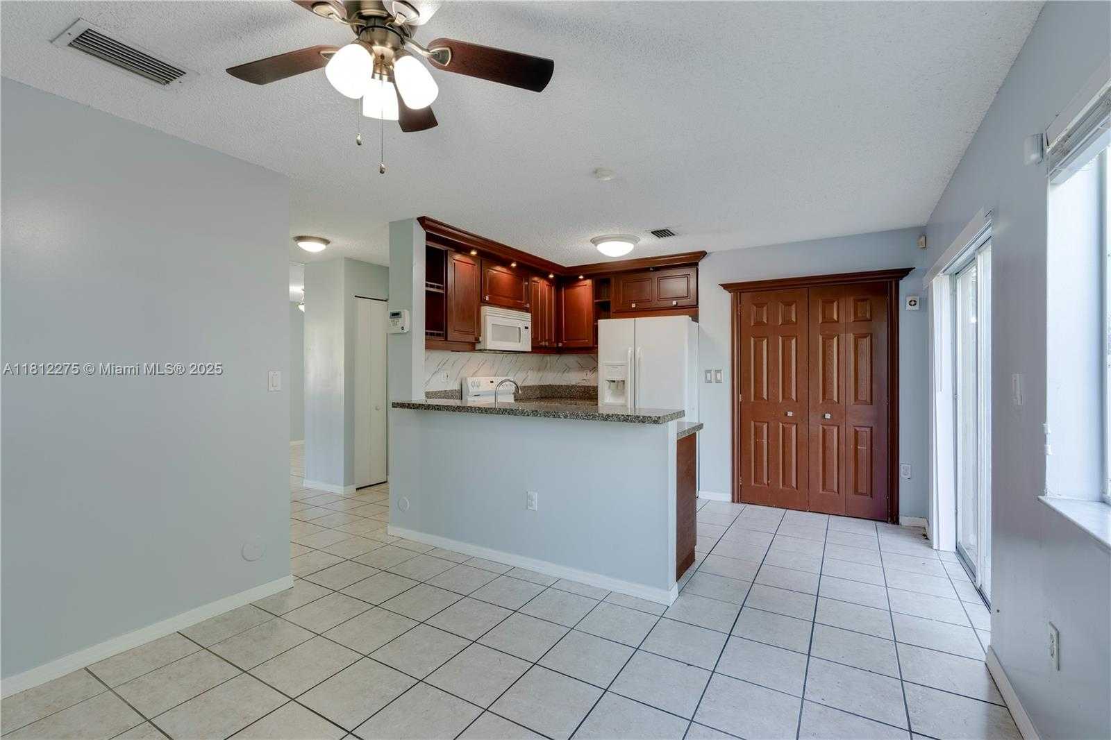 Small Image of 13922 SOUTH WEST 178TH ST, Miami Number 10