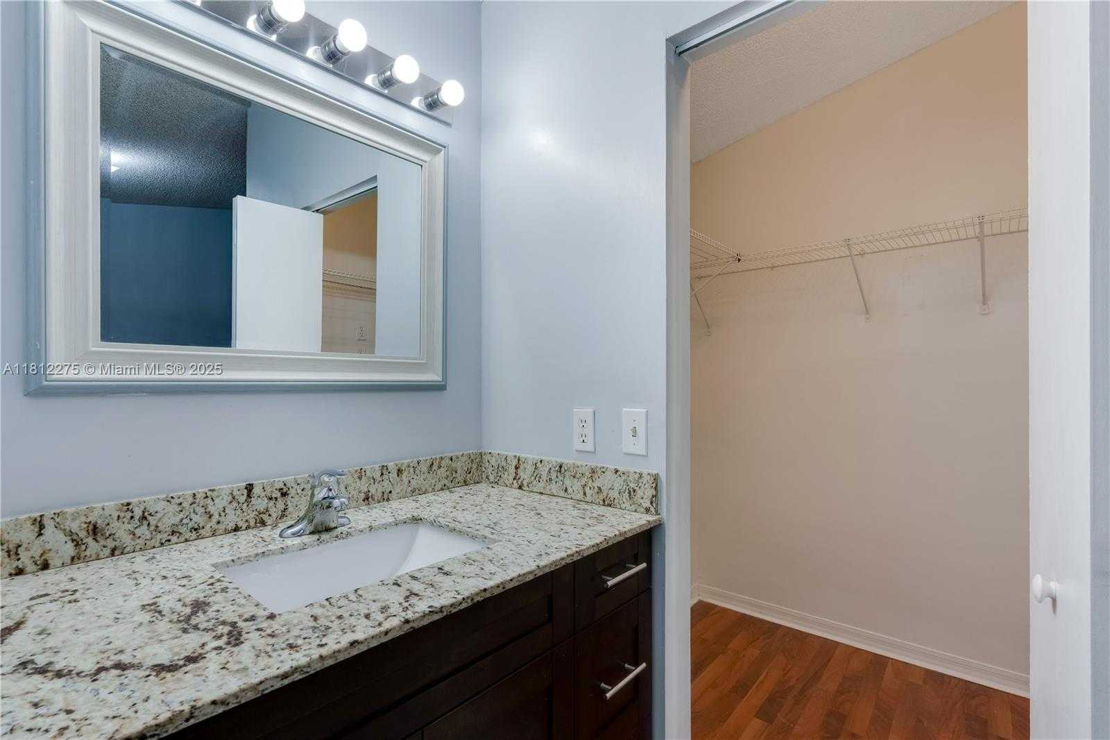 Small Image of 13922 SOUTH WEST 178TH ST, Miami Number 21