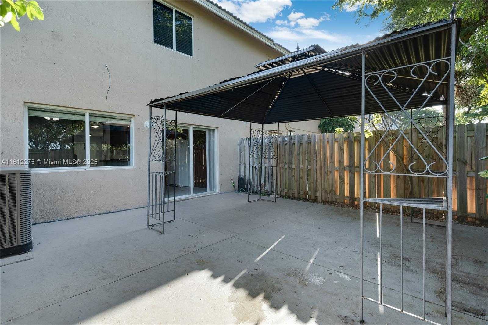 Small Image of 13922 SOUTH WEST 178TH ST, Miami Number 4