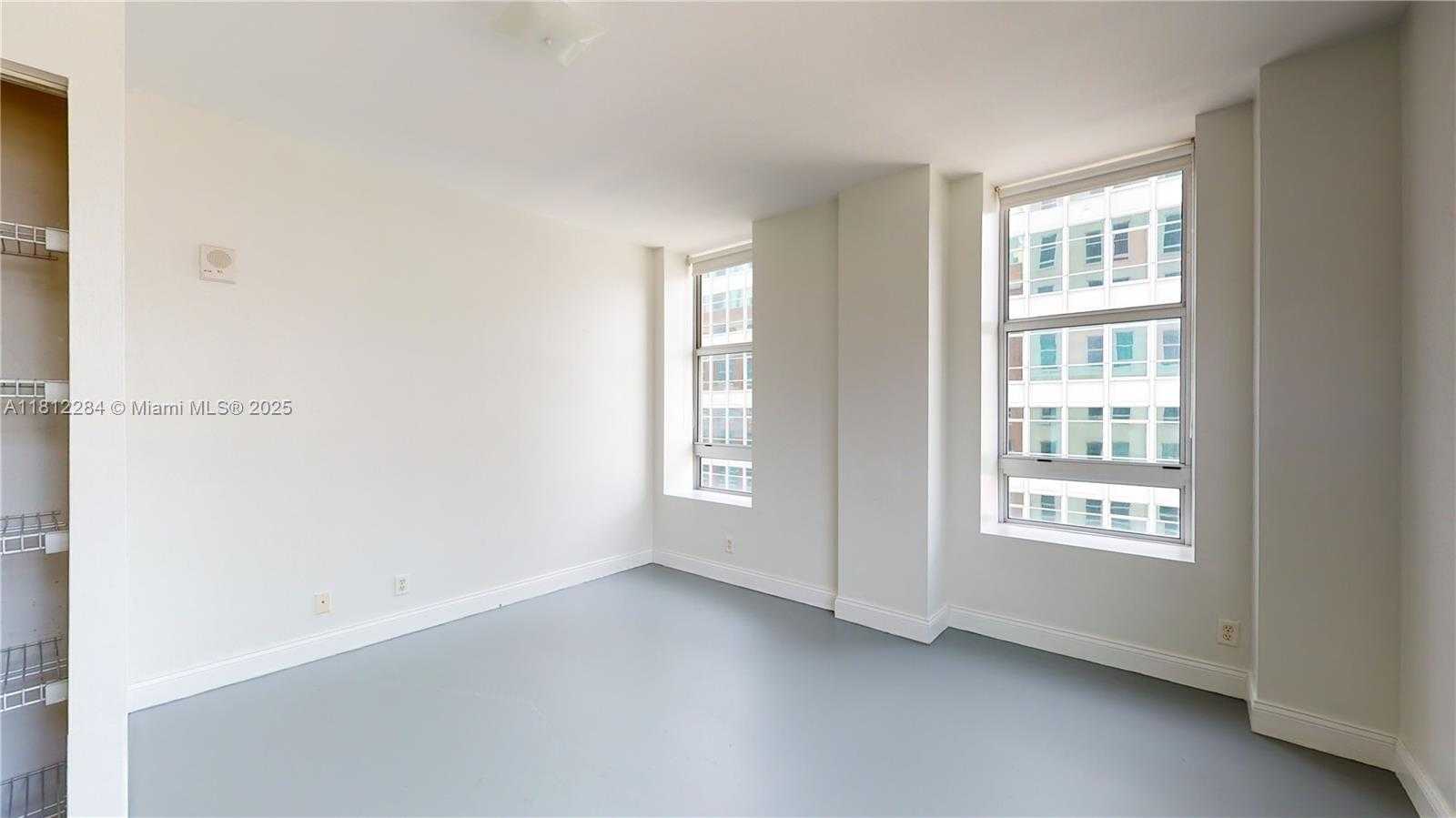 Small Image of 111 EAST FLAGLER ST #810, Miami Number 13