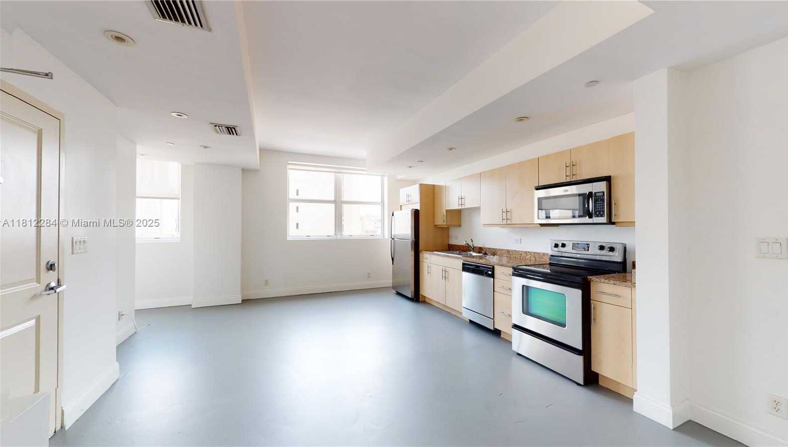 Small Image of 111 EAST FLAGLER ST #810, Miami Number 2