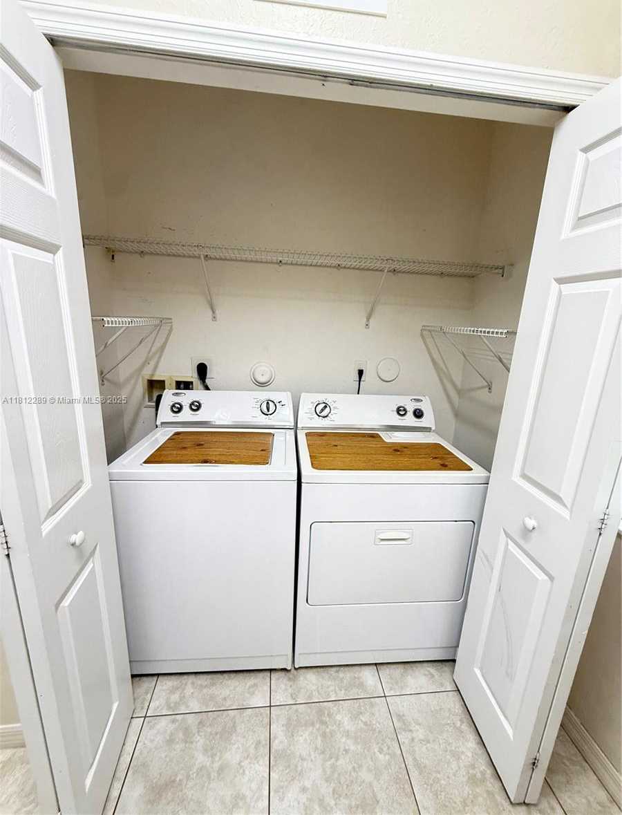 Small Image of 9044 SOUTH WEST 153RD CT, Miami Number 7