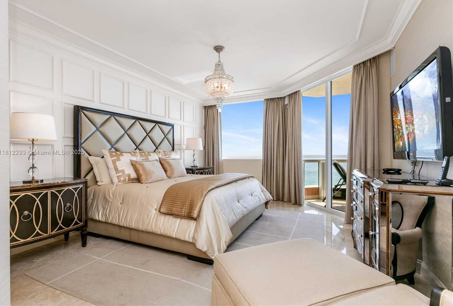 Small Image of Sunny Isles Beach Number 21