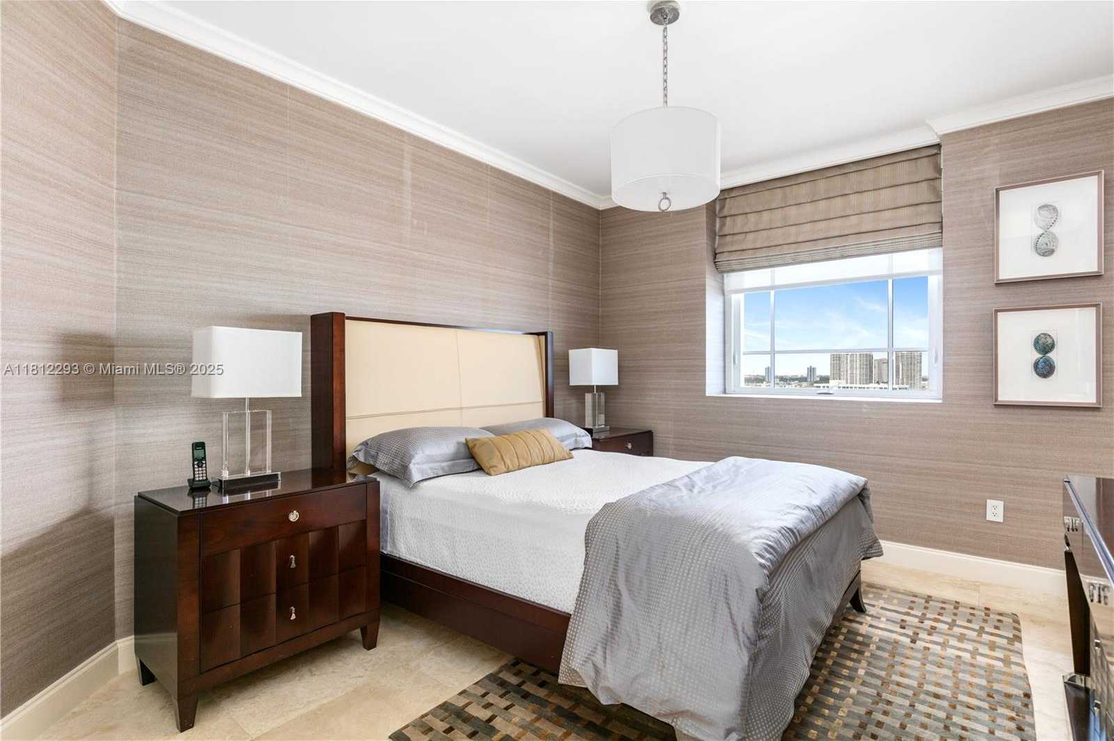Small Image of Sunny Isles Beach Number 26