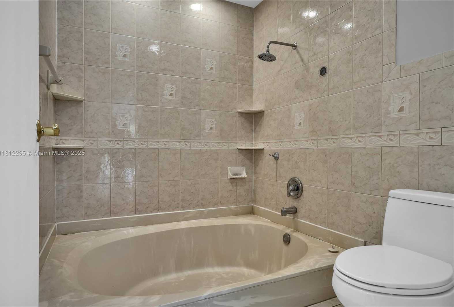 Small Image of 11054 SOUTH WEST 136TH CT, Miami Number 20