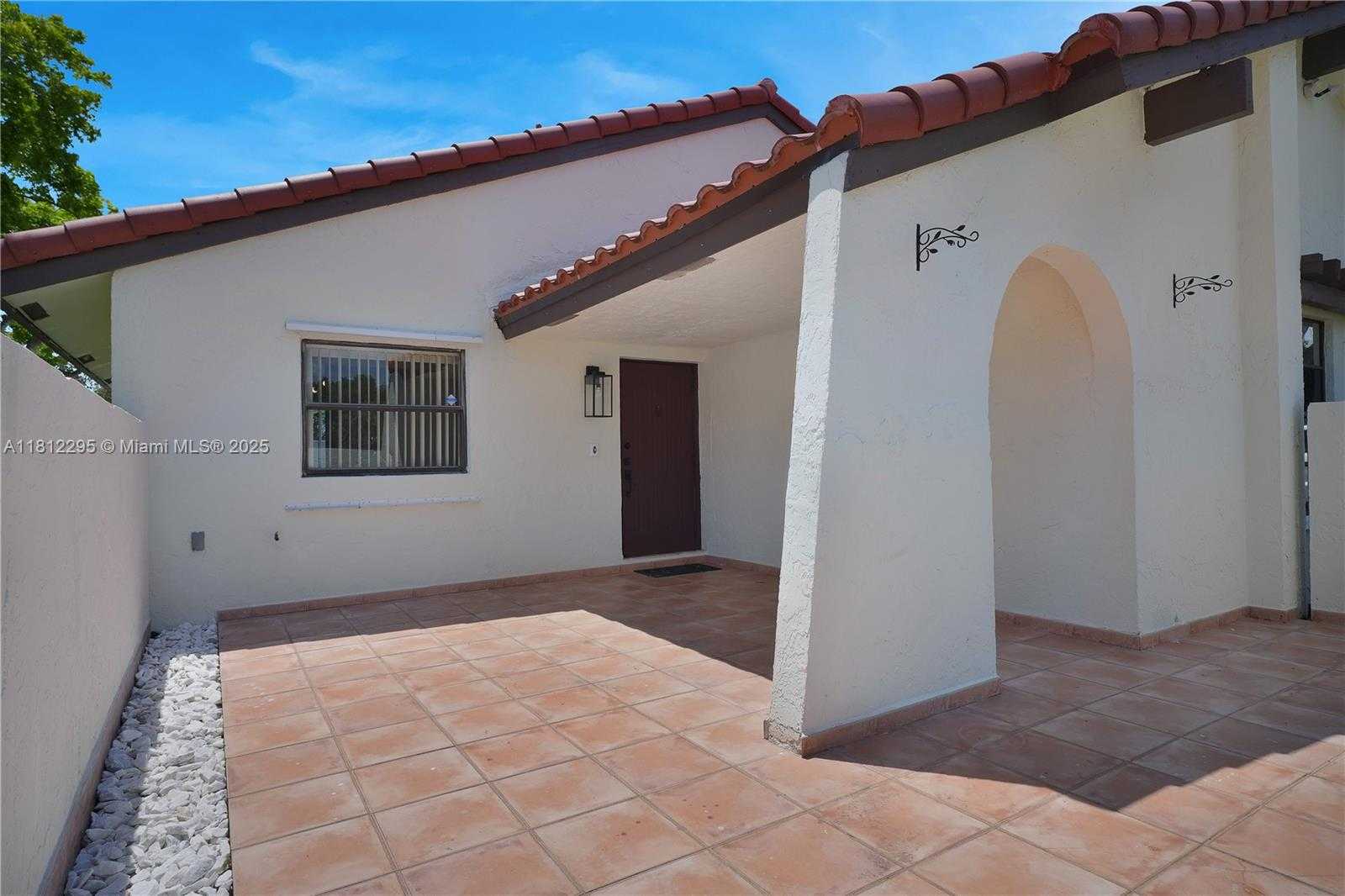 Small Image of 11054 SOUTH WEST 136TH CT, Miami Number 25