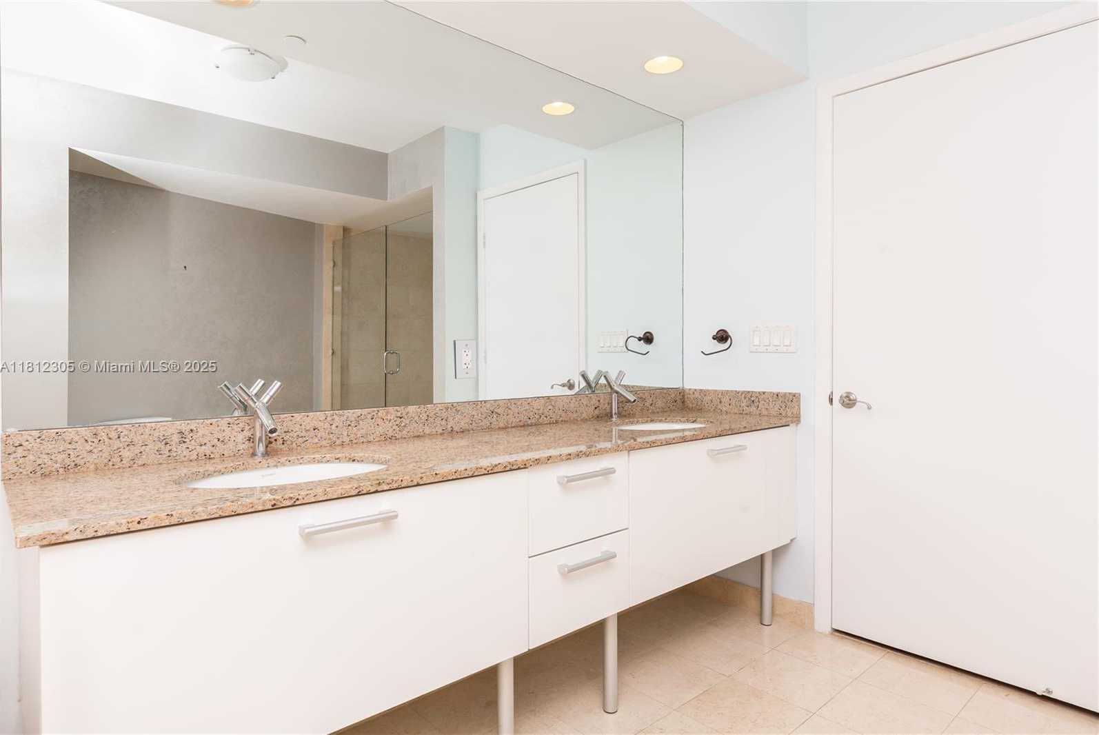 Small Image of 17201 COLLINS AVE #2108, Sunny Isles Beach Number 6