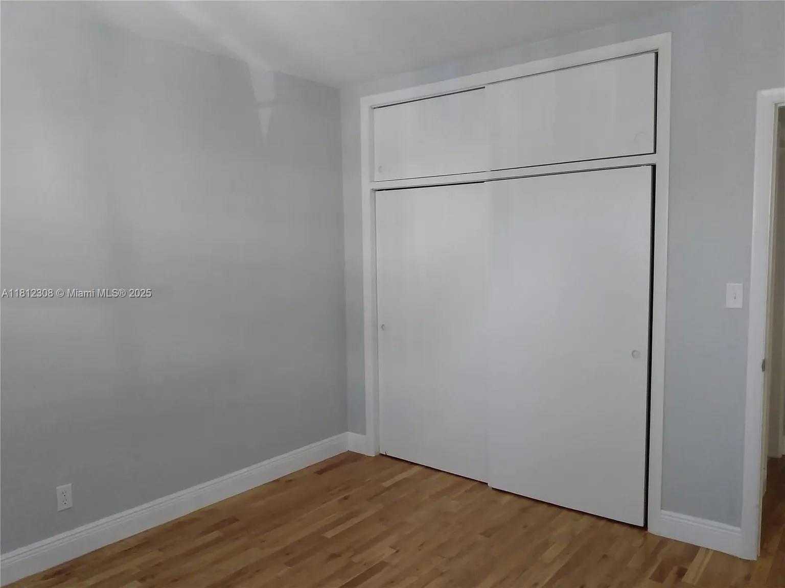 Small Image of 6580 SANTONA ST #A22, Coral Gables Number 11