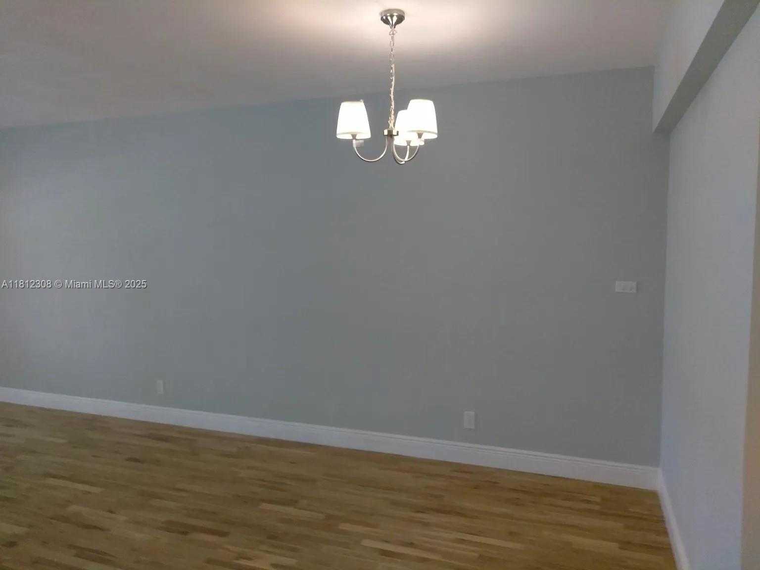Small Image of 6580 SANTONA ST #A22, Coral Gables Number 5