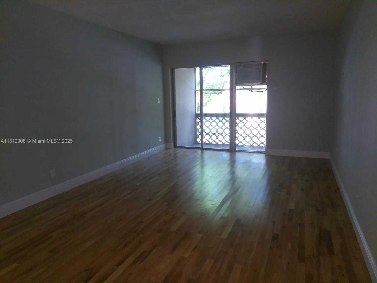 Small Image of 6580 SANTONA ST #A22, Coral Gables Number 7