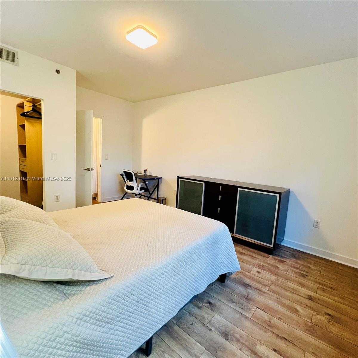 Small Image of 19999 EAST COUNTRY CLUB DR #1106, Aventura Number 17