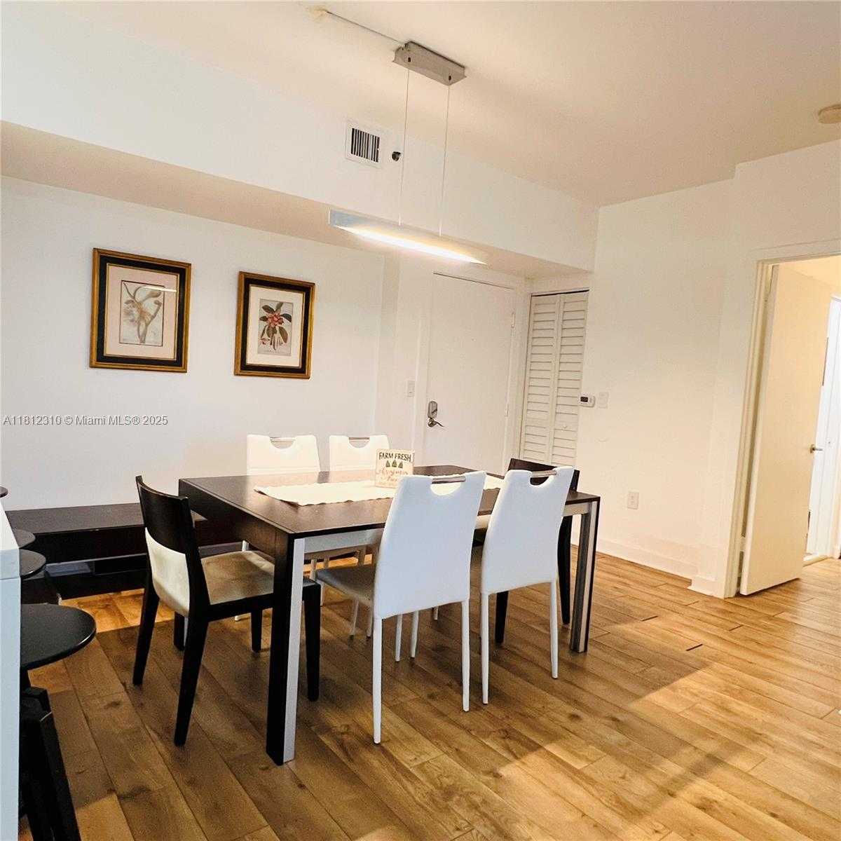 Small Image of 19999 EAST COUNTRY CLUB DR #1106, Aventura Number 3