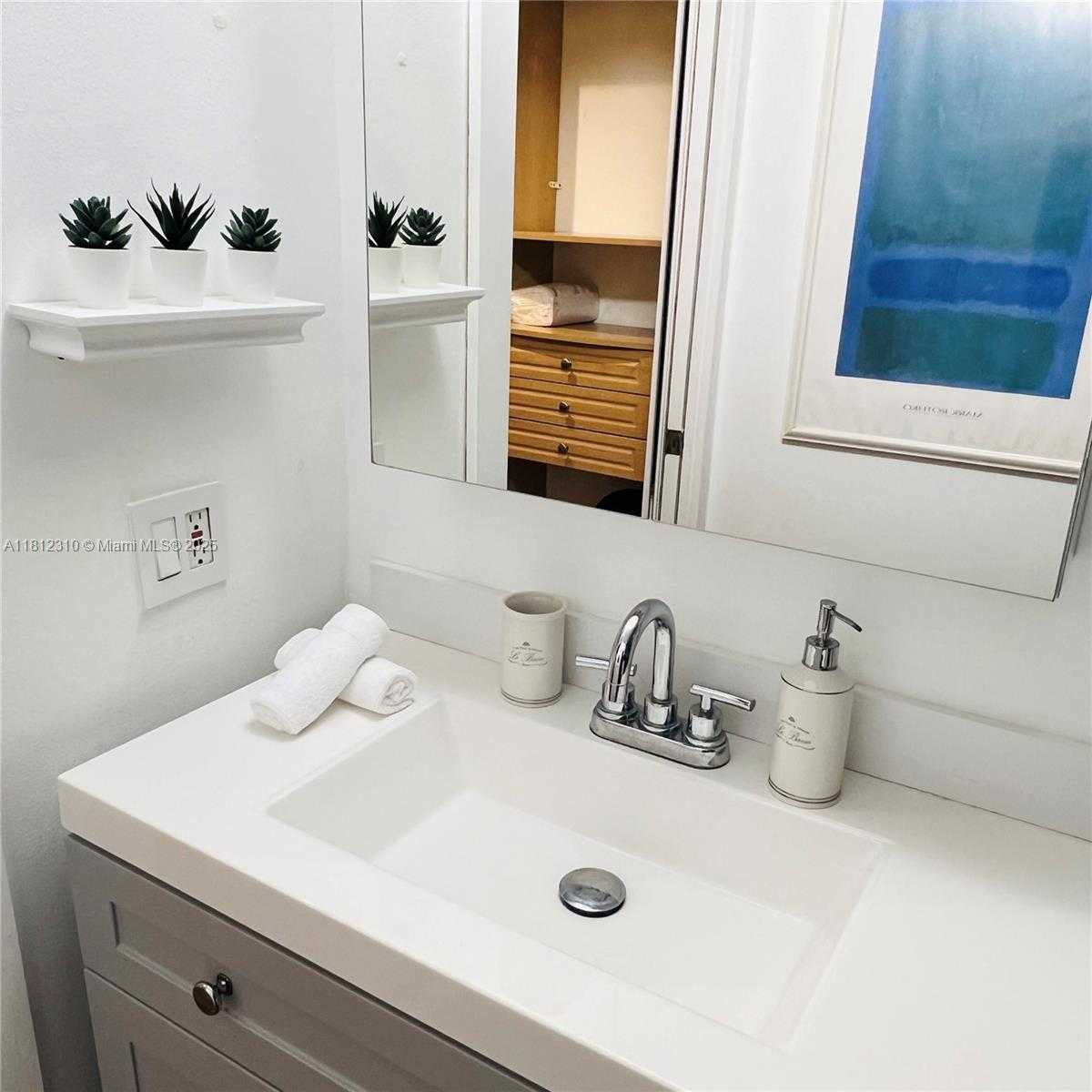 Small Image of 19999 EAST COUNTRY CLUB DR #1106, Aventura Number 9
