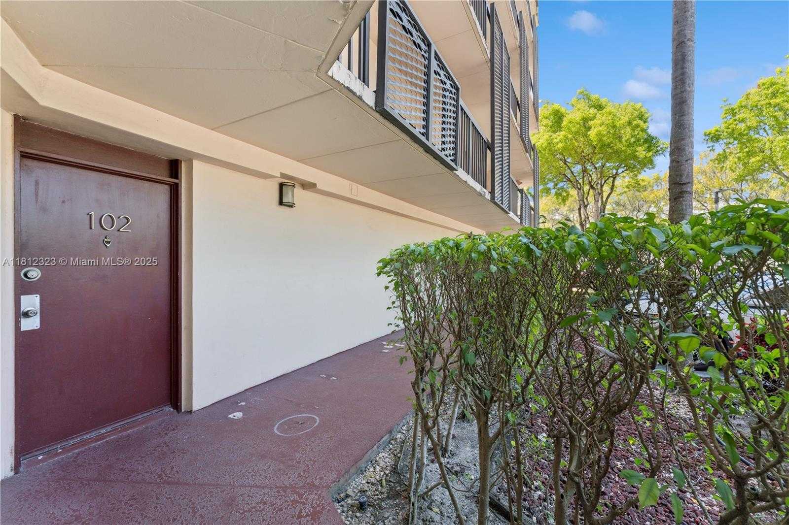 Small Image of 3101 NORTH COUNTRY CLUB DR #102, Aventura Number 17