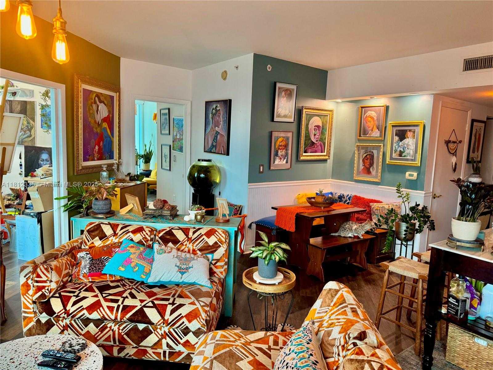Small Image of 350 SOUTH MIAMI AVE #3514, Miami Number 14