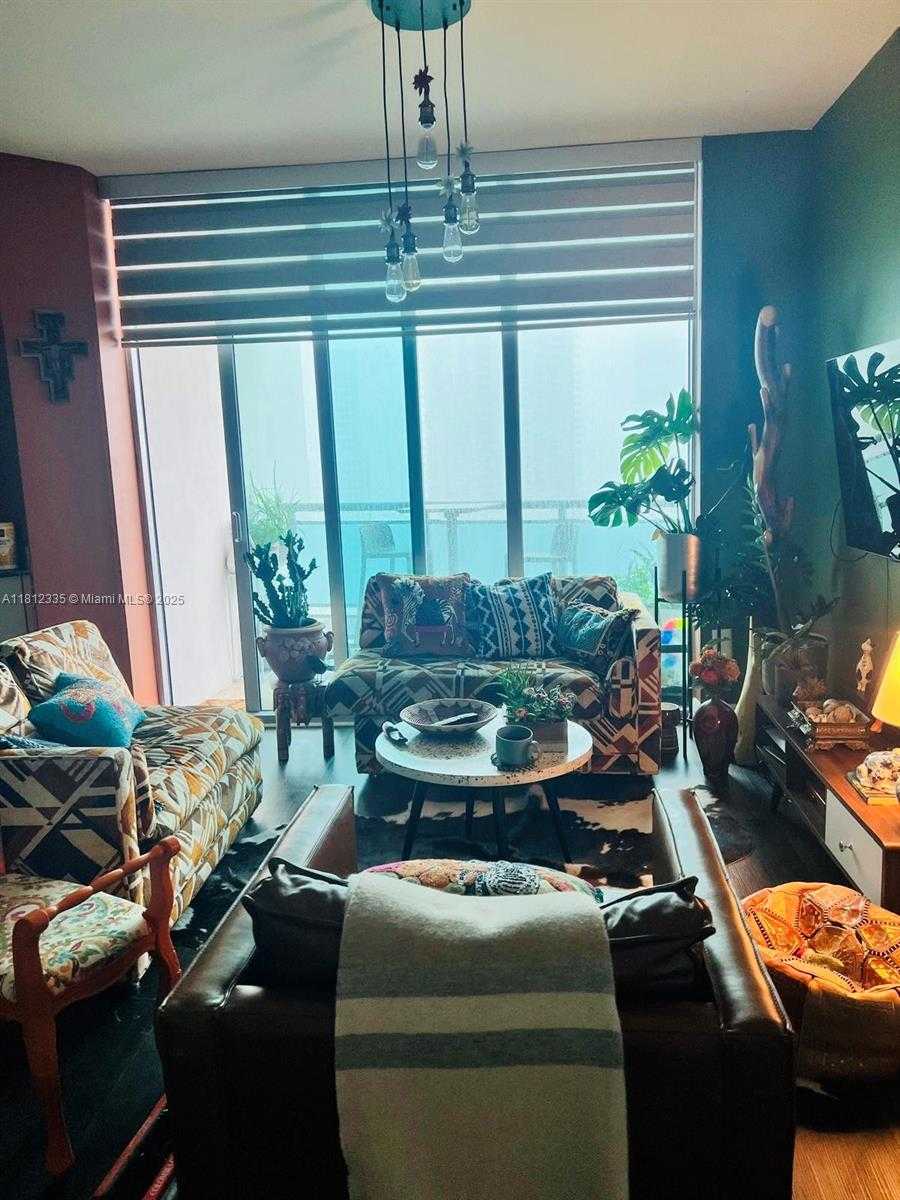 Small Image of 350 SOUTH MIAMI AVE #3514, Miami Number 5