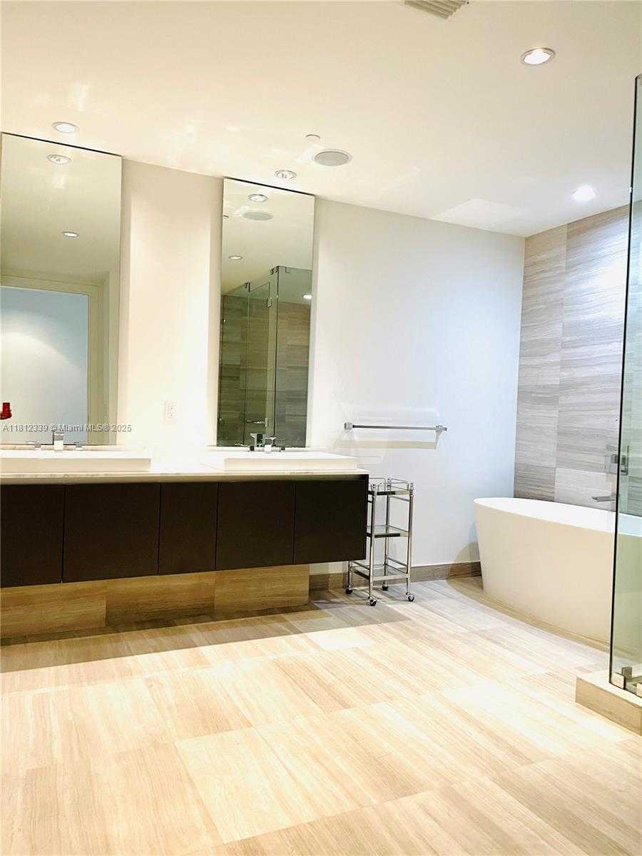 Small Image of 3300 NORTH EAST 188TH ST #409, Aventura Number 35