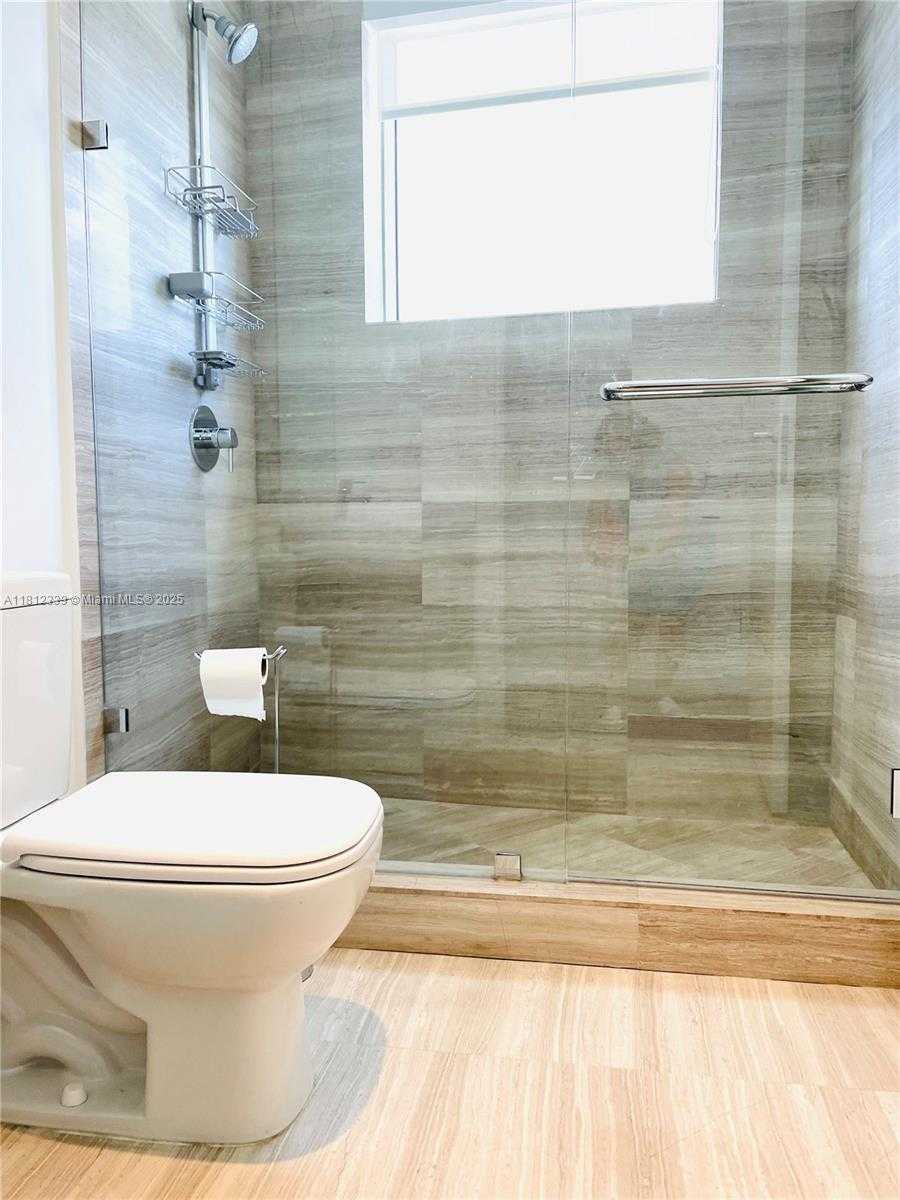 Small Image of 3300 NORTH EAST 188TH ST #409, Aventura Number 39