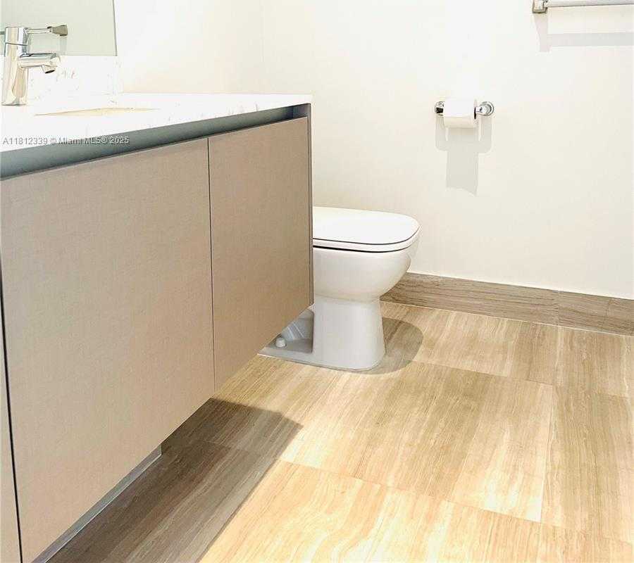 Small Image of 3300 NORTH EAST 188TH ST #409, Aventura Number 46