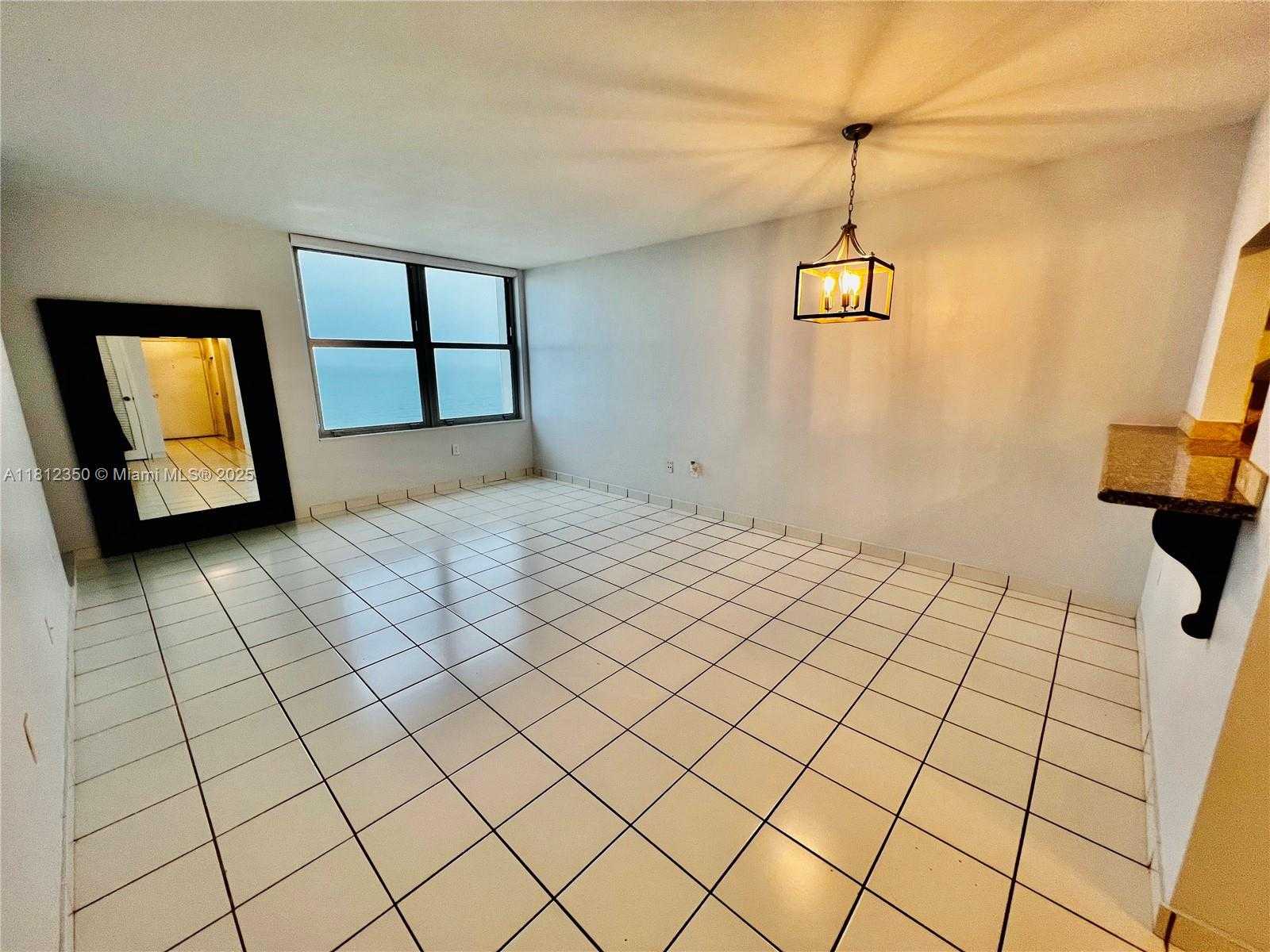 Small Image of 2899 COLLINS AVE #1447, Miami Beach Number 10