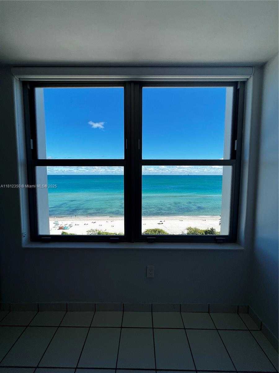 Small Image of 2899 COLLINS AVE #1447, Miami Beach Number 12