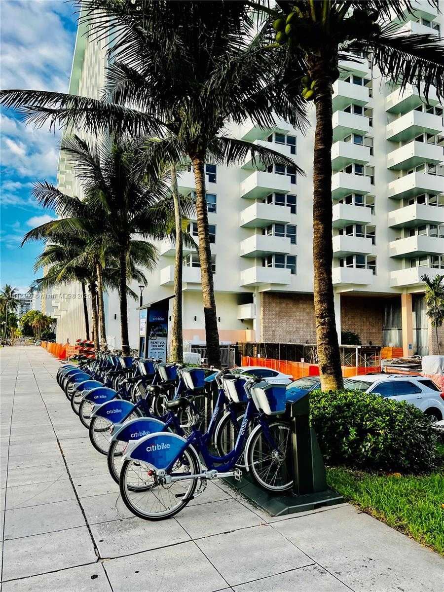 Small Image of 2899 COLLINS AVE #1447, Miami Beach Number 20