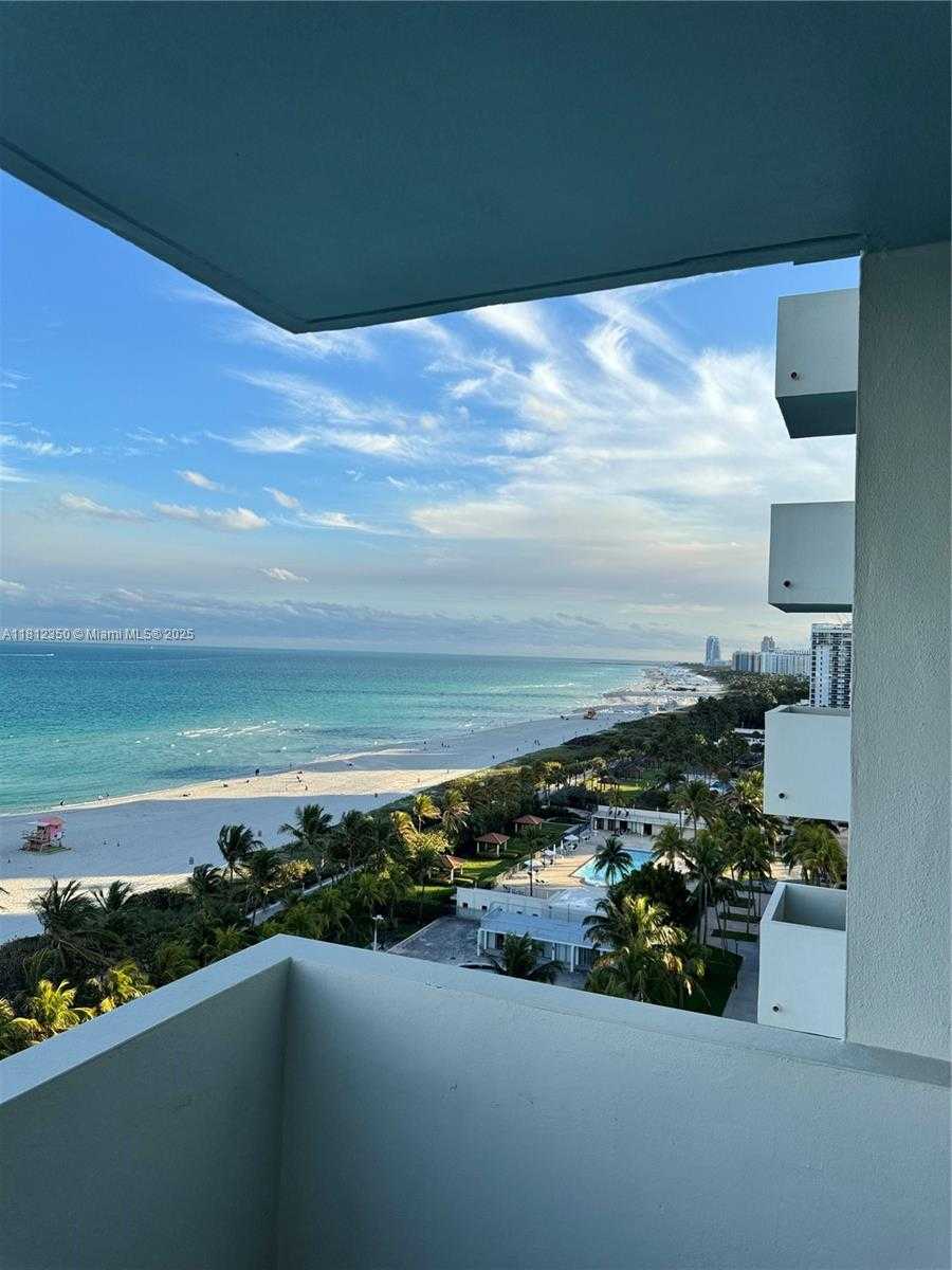 Small Image of 2899 COLLINS AVE #1447, Miami Beach Number 3