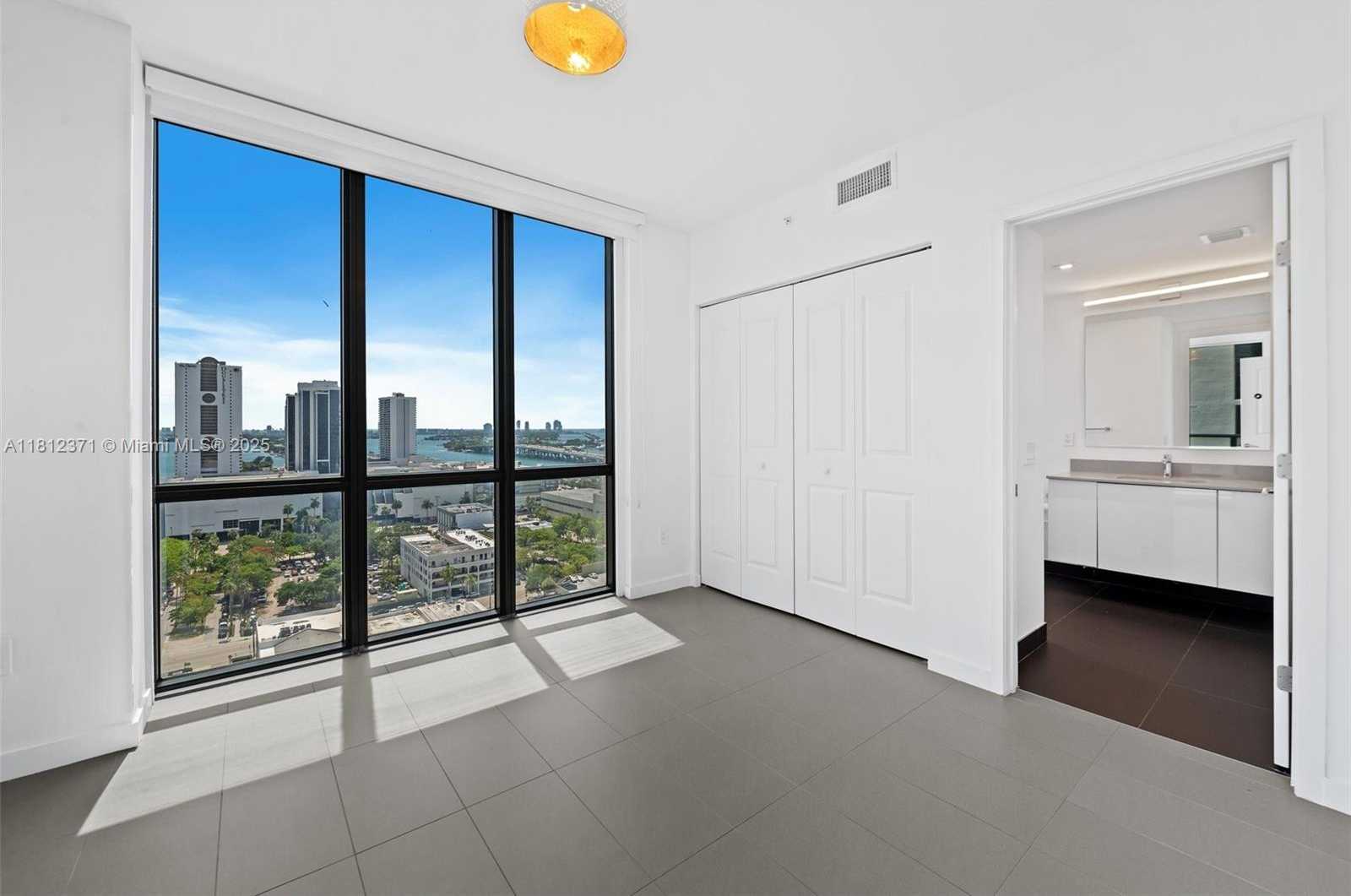 Small Image of 1600 NORTH EAST 1ST AVE #2420, Miami Number 11