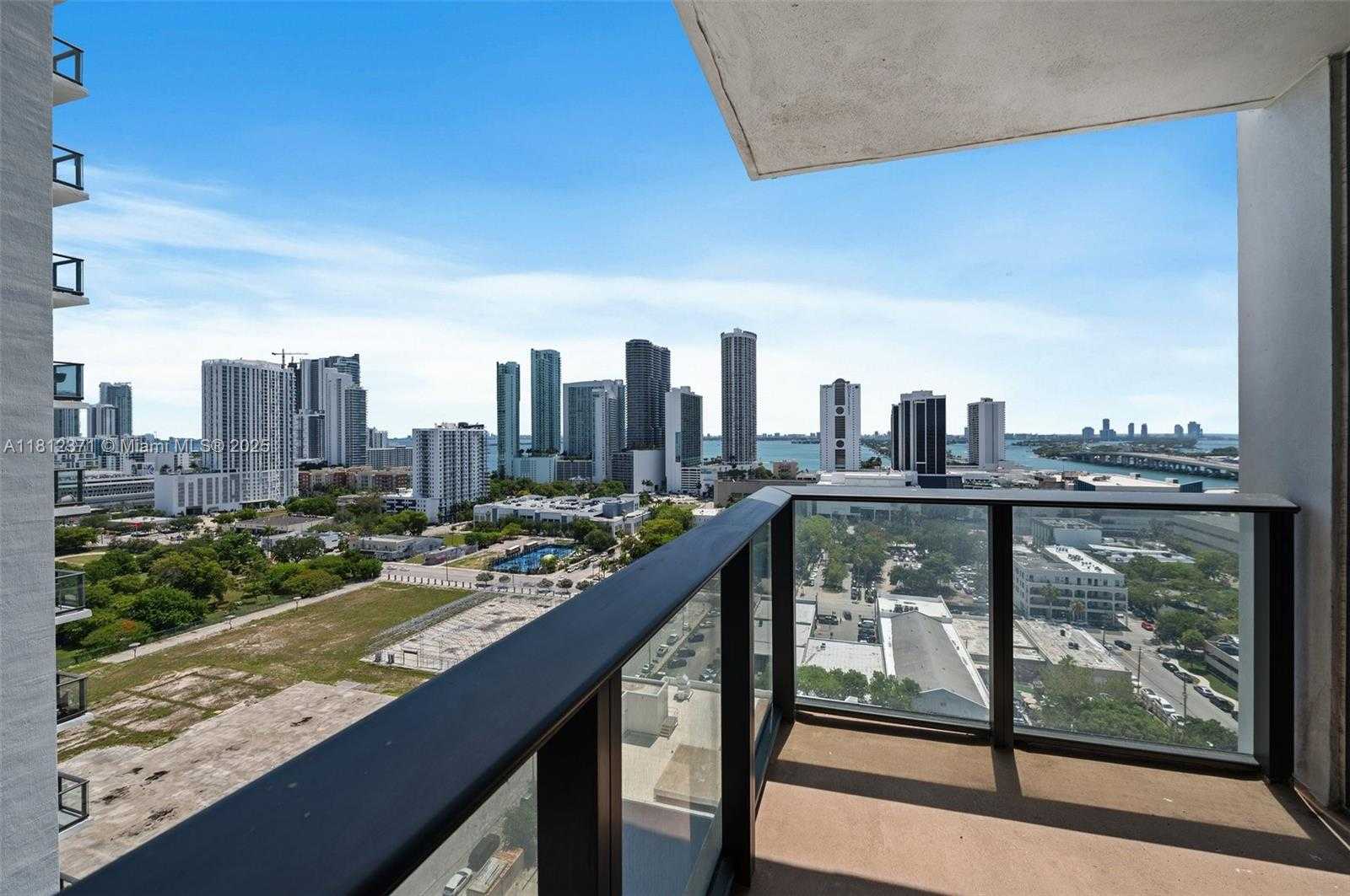 Small Image of 1600 NORTH EAST 1ST AVE #2420, Miami Number 16