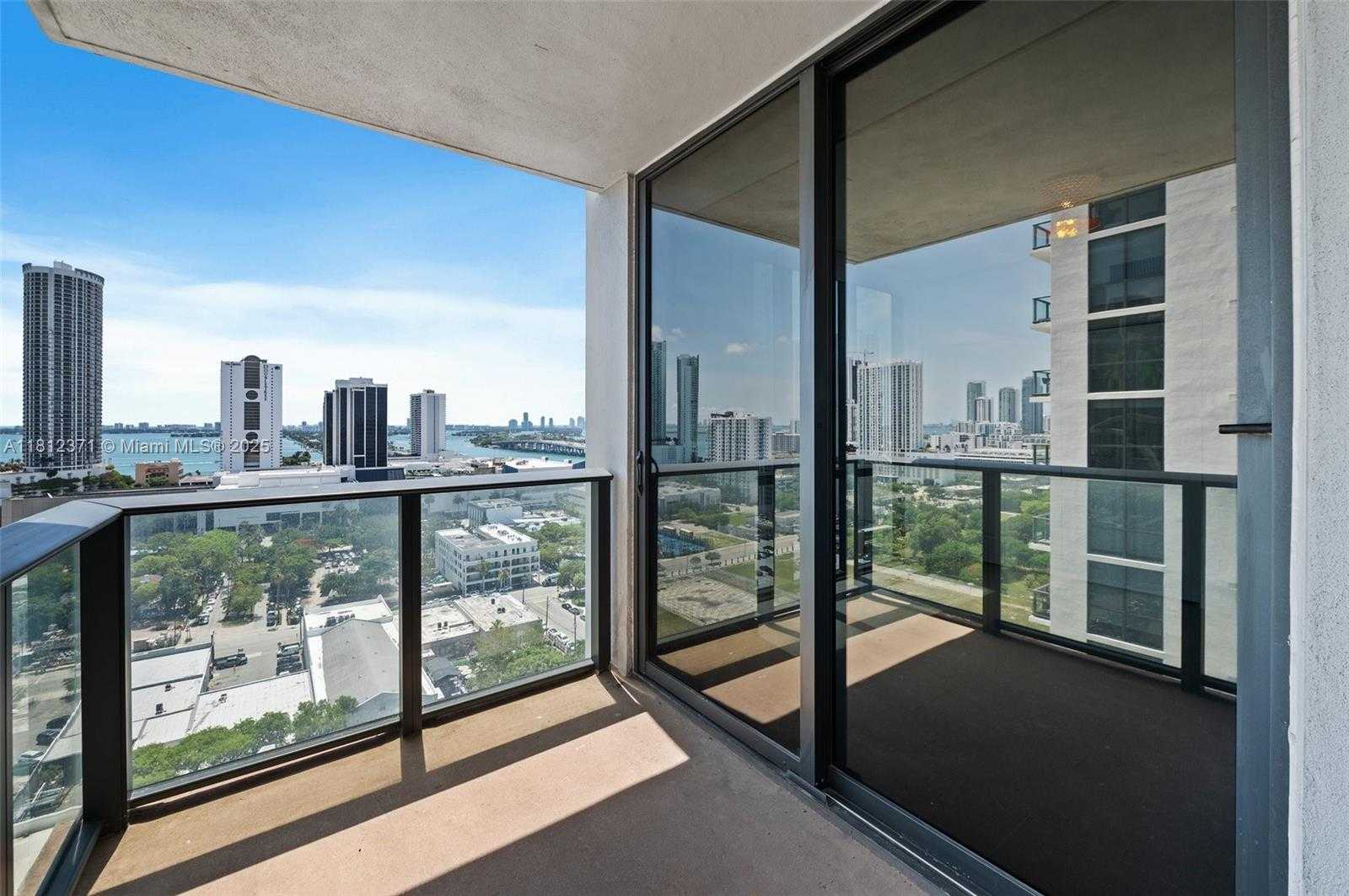 Small Image of 1600 NORTH EAST 1ST AVE #2420, Miami Number 17